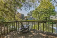 Charleston-area 3BR, Close to Beach or Downtown, Walk to Shem Creek