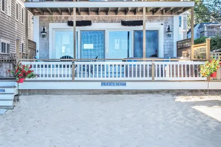 Modern Beachfront Escape Steps from Ferry Private Deck Waterfront