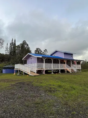 Entire Place & King Sized Bed Отели в г. Ферн-Эйкрес