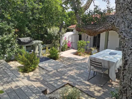 Double house interior patio 100m from the dune 8 to 9 pers