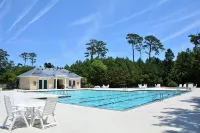 Bay Creek Meets Historic Cape Charles! Pool Access! New Outdoor Shower!