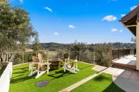 Beautiful Mountain Home located on 1 acre in the Historical Town of Julian, Ca Julian Trading Post and Orchard附近的飯店