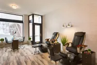 Hotel Saranac, Curio Collection by Hilton - spa