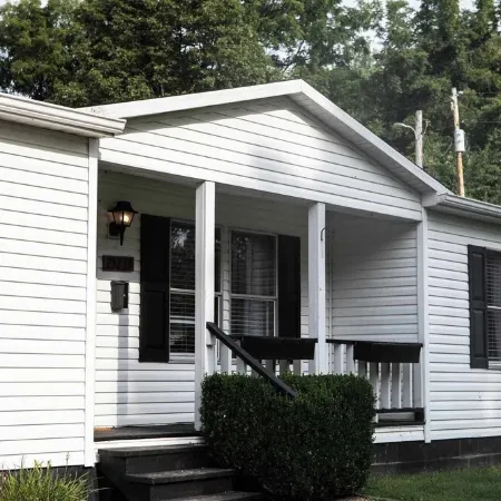 Moccasin Creek Cottage - Hocking Hills State Parks- Cozy back yard