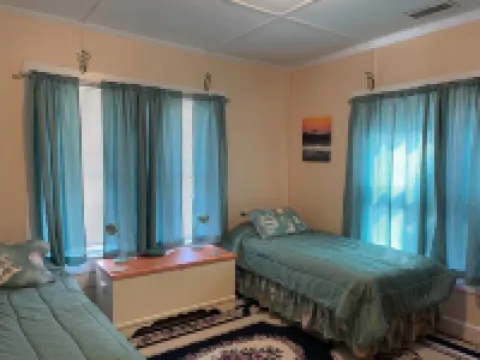 Core Sound Cottage in Atlantic, NC  with Water View