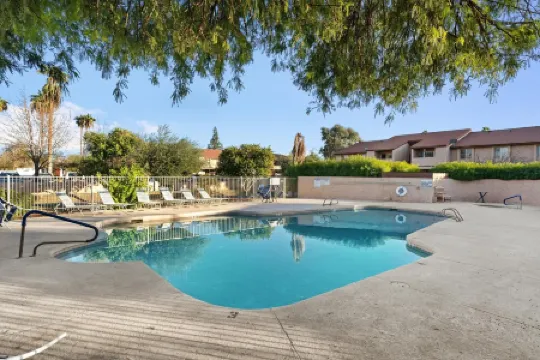 Central East Valley / Community Pool / Privacy