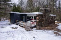 Kilbourne Lodge︙Cozy Mid-Mod︙Near Lifts