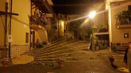 The Dwelling in the Rue A safe and comfortable home in the heart of the historic center.