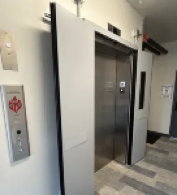 Cozy Apartment with Gym and Game Room