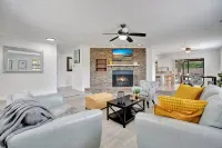 Tropical Paradise with a private pool in Port Saint Lucie, Florida