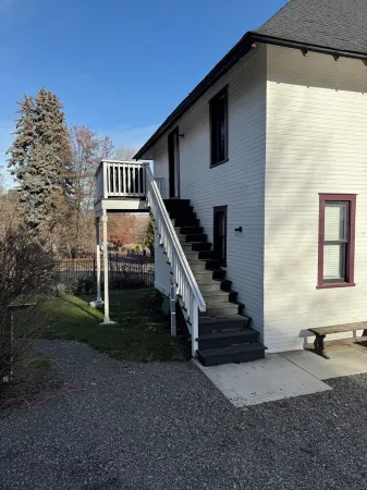 Carriage House Apartment + Loft