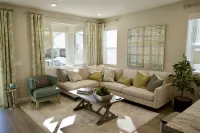 New 4B Home + Loft near Sequoia, EV