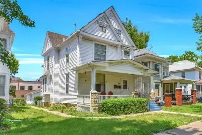 Craftsman charm King Bedroom Private Condo Unit walk to hospital &  capitol Hotele w: 