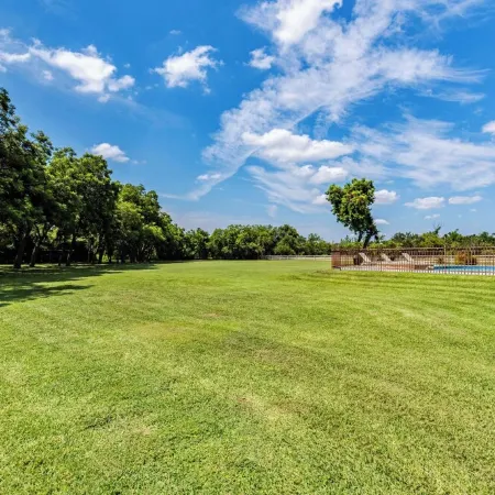 ♥Relaxing Oasis♥Pool♥ Spa♥Steam shower☀ 3-Acre Backyard, Games/Activities!