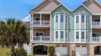 Luxury 5-Bedroom House in North Myrtle Beach with Private Pool.