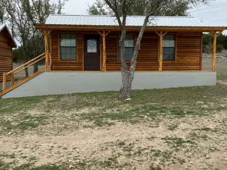 1 Bedroom Cabin w/Two Recliners Cabin 7