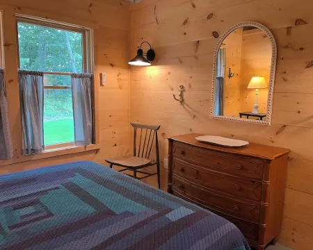 New 2024 Firefly Cottage in the heart of the FingerLakes. Amazing Vineyard views Hotels in Jerusalem
