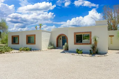 3BR, 2BR, Sleeps 10, Pet Friendly