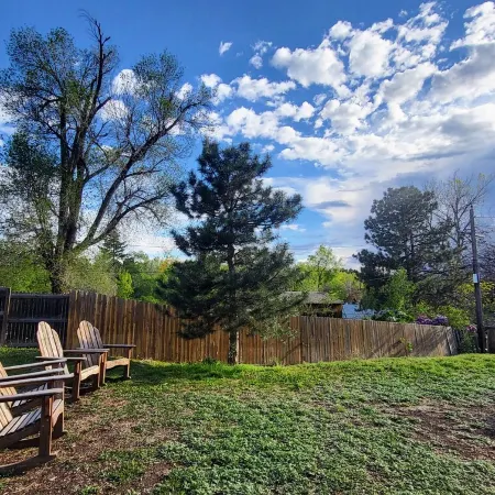 The Traveler's House-Central to All, Hilltop, Hot Tub, Gameroom, Firepit, Skiing