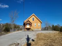 Little  House  On  The  Quarry Swift Museum Foundation附近的飯店