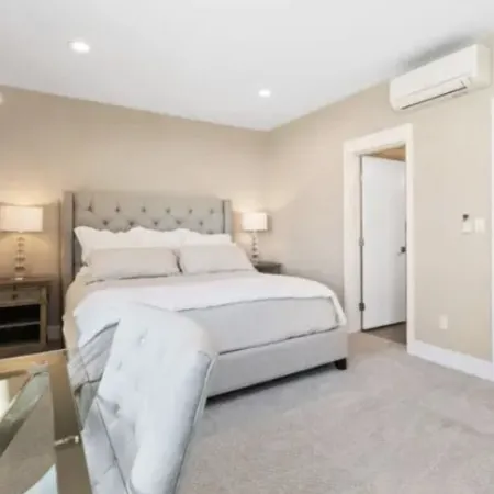 Luxury Alki Beach Townhome w/ Large Private Rooftop & Amazing Views!