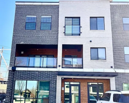 3 BR. 3BA. IMMACULATE TOWNHOME IN DRAPER 德雷珀酒店