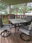Sunny Days! Room for everyone and Pet-Friendly! - 2-Star