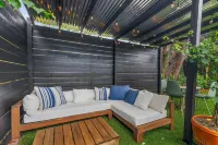 ☀Captains Cottage☀ 0.2 miles to water! Minutes to Singer Island & Peanut Island!