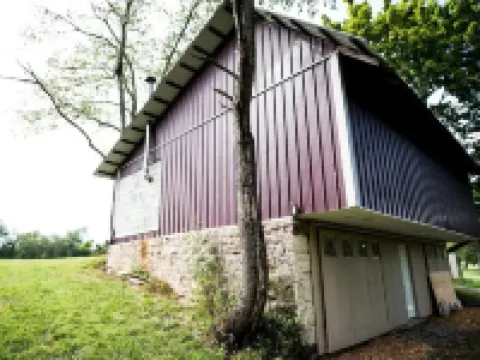 Rustic Barnstay on 66 acres Hoteles en Municipio de Pine Grove