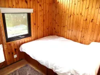 Elevated Loch View Cabin with WiFi, Electric Hot Tub and Mountain Views Hotels in Taynuilt