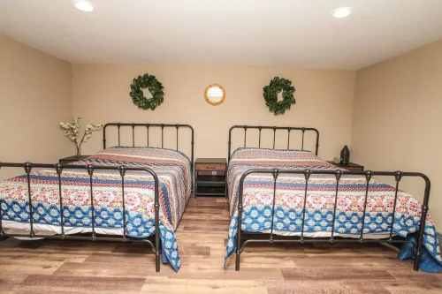 Lincoln’s Loft - Hawthorne Suite Downtown Lincoln, IL