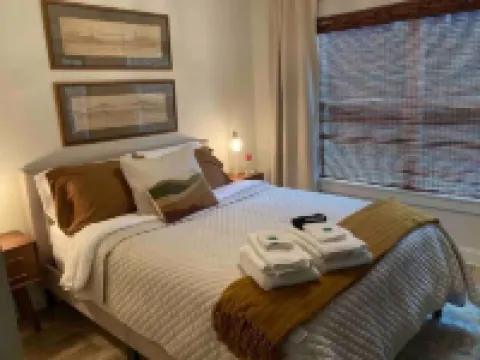 Luxurious Downtown Waterfront Loft w/ Balcony