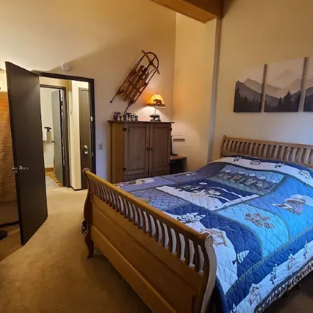 Summit Condo by Eagle Lodge