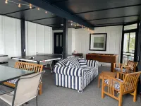 Waterfront Paradise with  NEW Jacuzzi Spa!