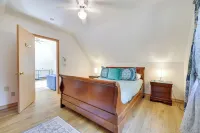 Minutes from Kalahari and Camelback, Lakefront Retreat!  Sleeps10+, GameRm