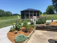 Romantic getaway! With gorgeous views from the Hot Tub!