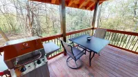 Secluded cabin for 2 in the Hocking Hills