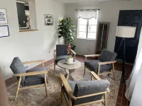 Cheerful quaint home in prime Tulsa area.