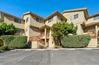 Seascape Ocean Front Villa Hotels near Deer Park Marketplace