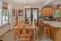 Elk Corral Cabin-Easy Access To Crystal and Mt. Rainier - Chalets