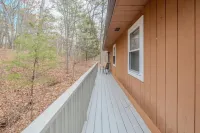 Experience nature's charm! Retreat near Bryce Resort/George Washington Forest