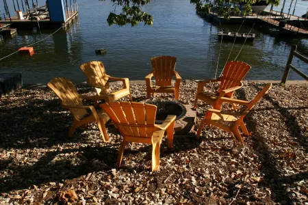 Large Lakefront Family Retreat on Quiet and Lively Cove