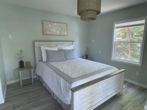 Lakefront Home Lake of the Ozarks — Peaceful getaway with all of the amenities