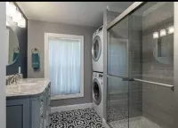 *New* The Foundry Getaway 2BR / 1 BR Hotels in Saranac Lake