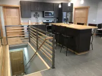 Sleek, modern one bedroom Suite in the heart of Newport. Hotele w: Pend Oreille County