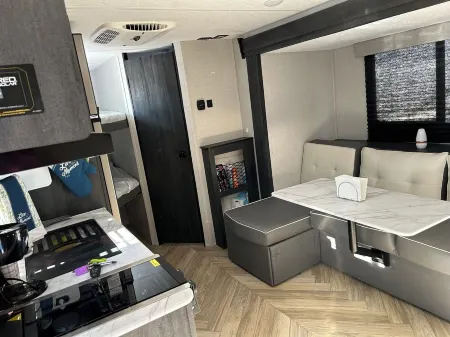 Trails End Campground20 min-Chincoteague Island40 min-OCMD2 hrs-VA Beach