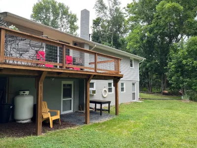 Shenandoah Riverfront Retreat! Fun for the whole family! Hotels near Skyland