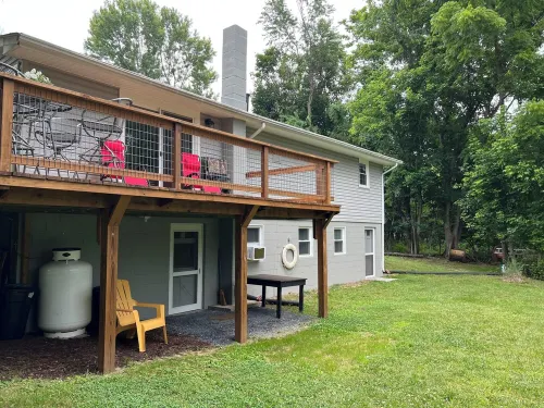 Shenandoah Riverfront Retreat! Fun for the whole family! Hotel a Page County