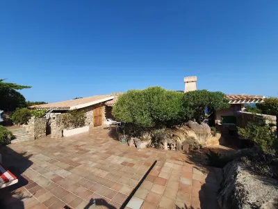Villa Tramonti di Gallura Hotels near Costa Paradiso