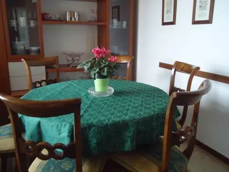 Detached villa with wonderful views of Lake Maggiore